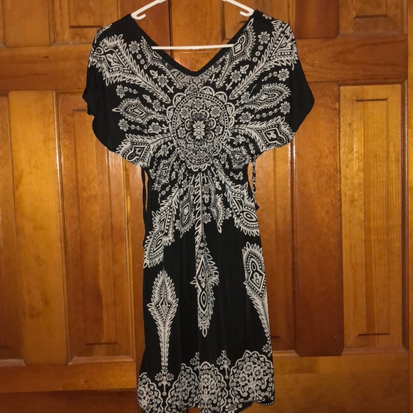 Dresses & Skirts - Floral short-sleeve dress